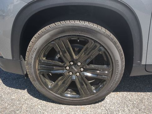 Used 2026 GMC Acadia Elevation w/ Black Edition FWD image 33