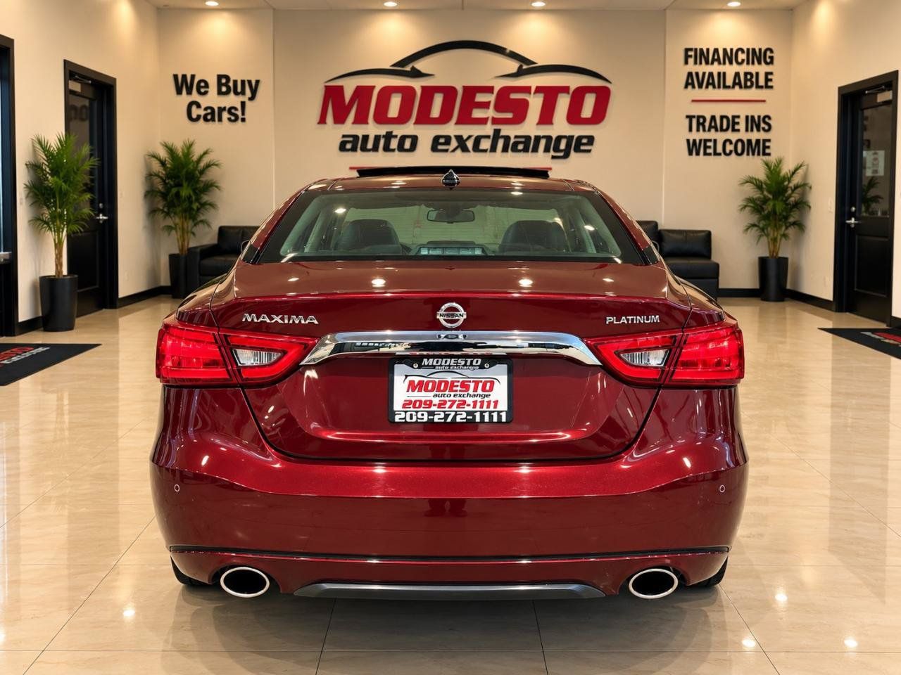 Used 2016 Nissan Maxima Platinum w/ Interior Lighting Package FWD image 4