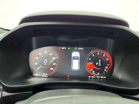 Used 2021 Volvo XC40 T5 R-Design w/ Protection Package Premier image 20