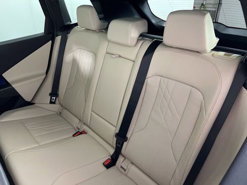 Used 2026 BMW X3 xDrive30 w/ Premium Package image 6