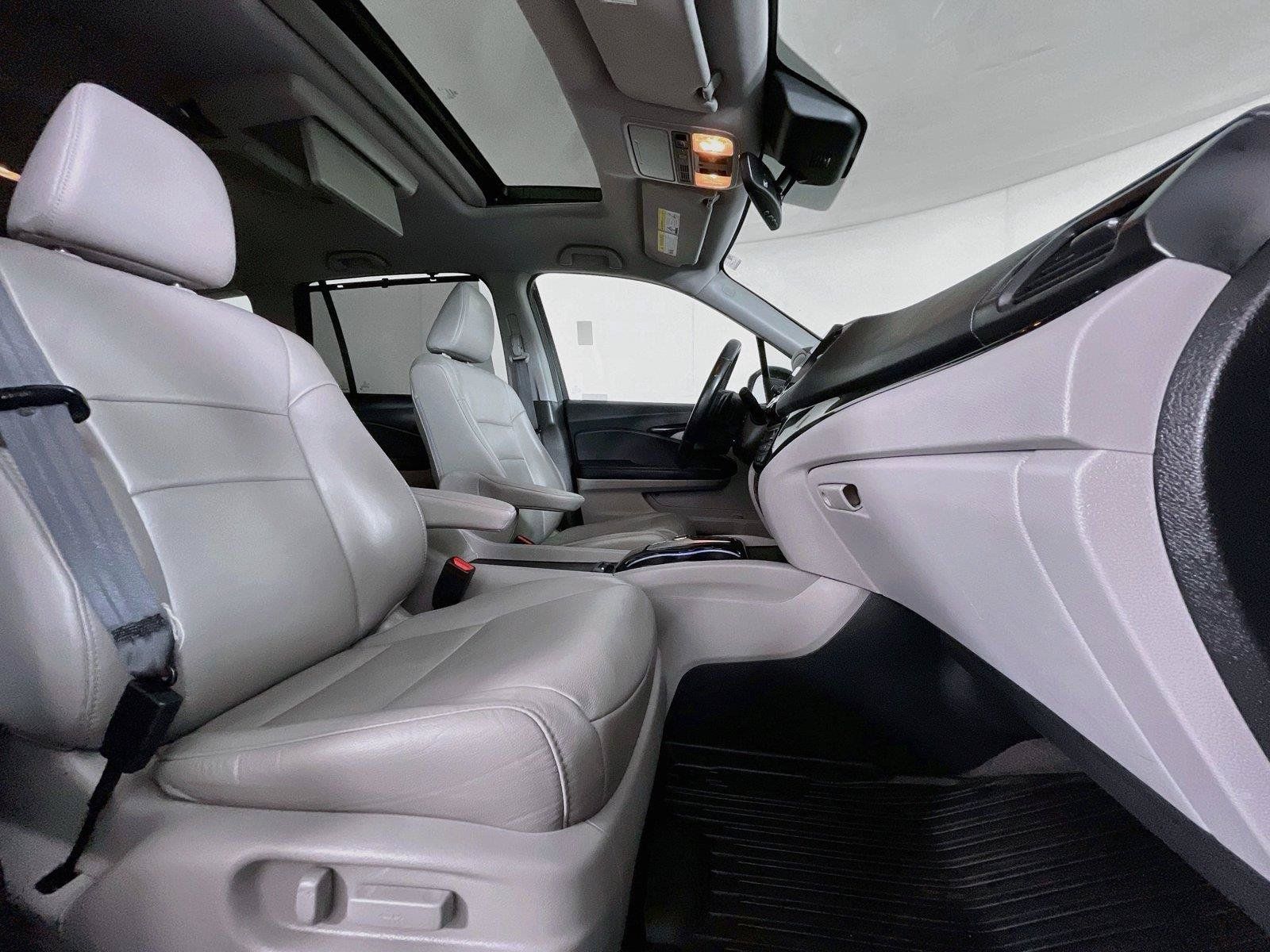 Used 2021 Honda Pilot Touring image 35