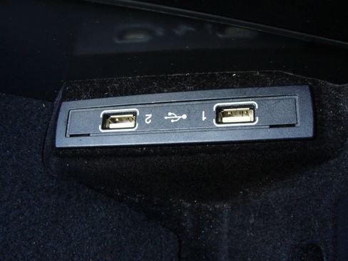 Used 2016 Mercedes-Benz E 350 Sedan image 30