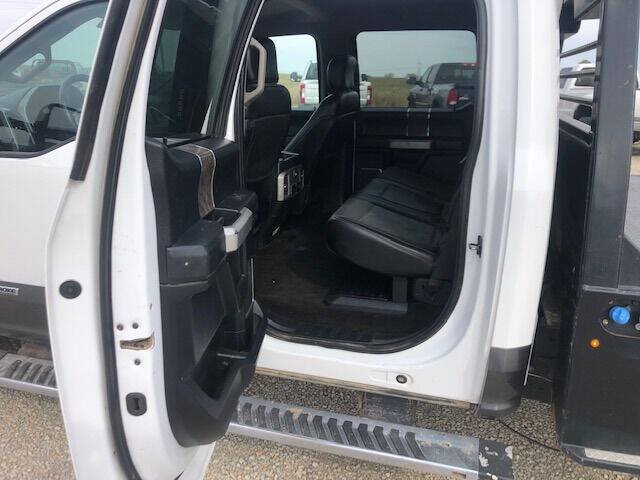 Used 2018 Ford F350 Lariat w/ Lariat Value Package AWD/4WD image 7