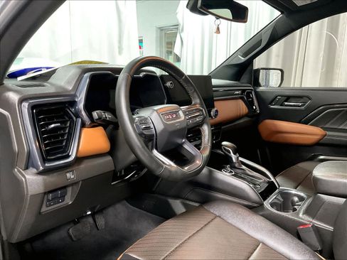 Used 2023 GMC Canyon AT4 w/ AT4 Premium Package image 8