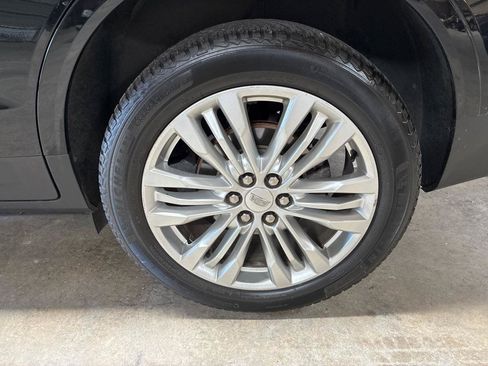 Used 2018 Cadillac XT5 Premium Luxury FWD image 10