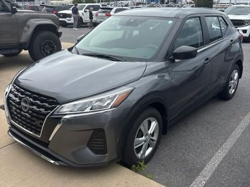 Used 2024 Nissan Kicks S FWD image 4