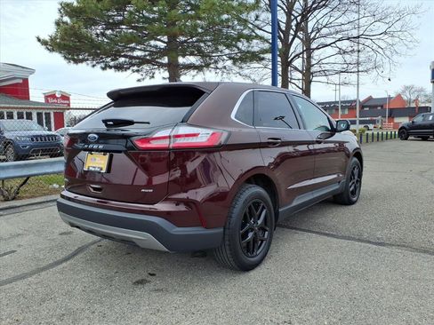 Used 2023 Ford Edge SEL w/ Convenience Package image 6