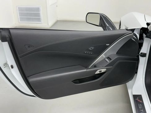 Used 2019 Chevrolet Corvette Stingray Coupe RWD image 26