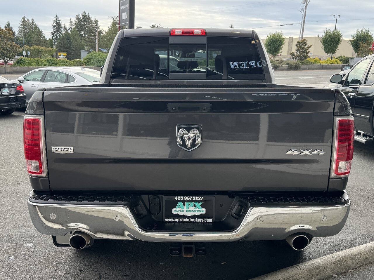 Used 2015 RAM 1500 Laramie AWD/4WD image 5