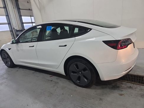 Used 2023 Tesla Model 3 Standard Range image 6