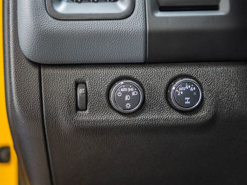 Used 2018 Chevrolet Colorado Z71 AWD/4WD image 47