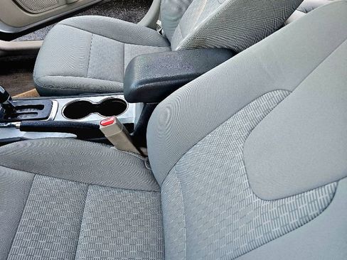 Used 2012 Ford Fusion S image 3