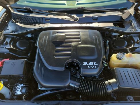 Used 2022 Dodge Charger SXT w/ Leather Interior Group image 38