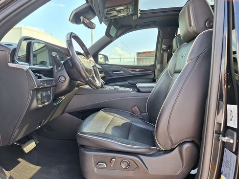 Used 2021 Cadillac Escalade Sport image 13