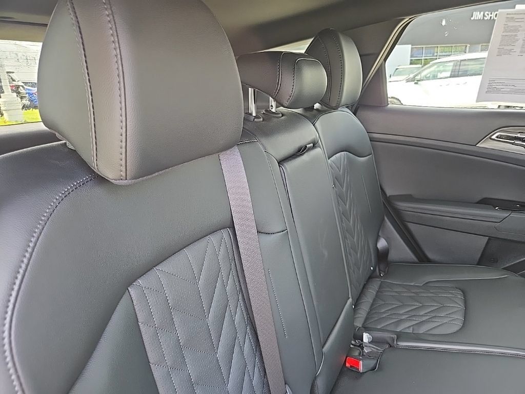 Certified 2024 Kia Sportage X-Line w/ X-Line Premium Package AWD/4WD image 35