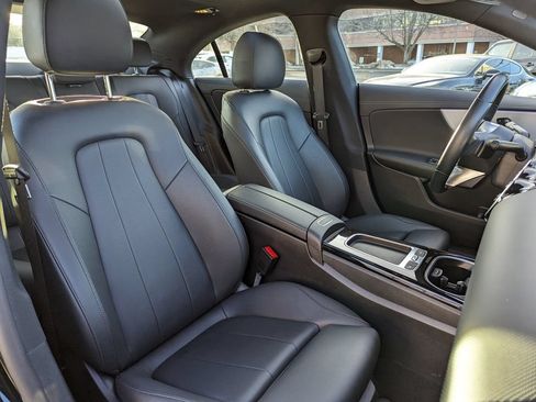Used 2025 Mercedes-Benz CLA 250 4MATIC image 27