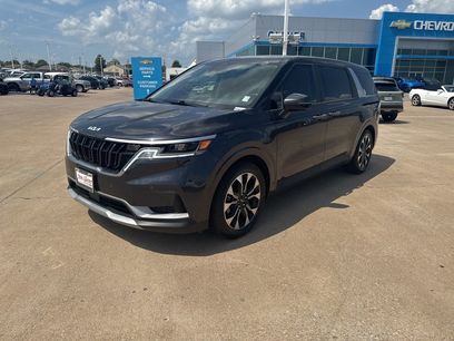 Used 2024 Kia Carnival EX