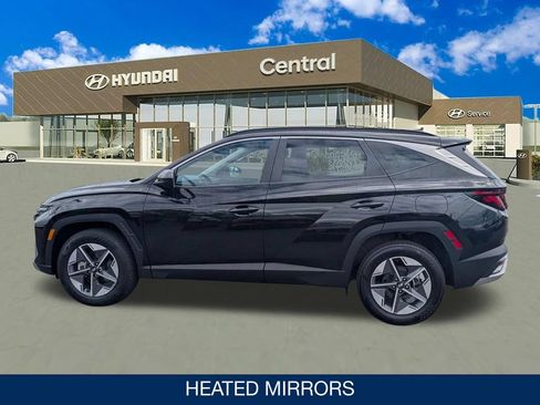 Certified 2025 Hyundai Tucson SEL AWD/4WD image 5