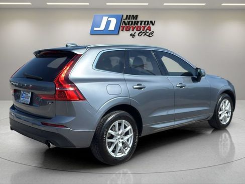 Used 2021 Volvo XC60 T5 Momentum AWD/4WD image 5
