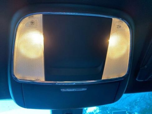 Used 2023 Dodge Charger SXT image 33