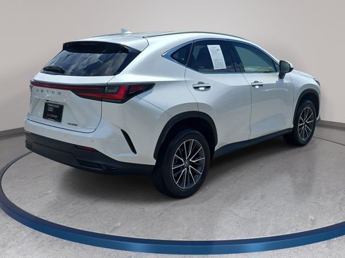 Used 2024 Lexus NX 250 FWD image 5