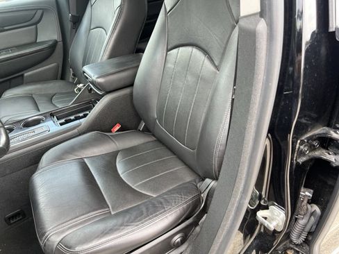 Used 2017 Chevrolet Traverse Premier FWD image 20