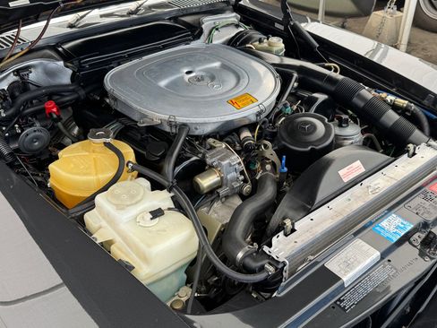 Used 1987 Mercedes-Benz 560 SL image 38