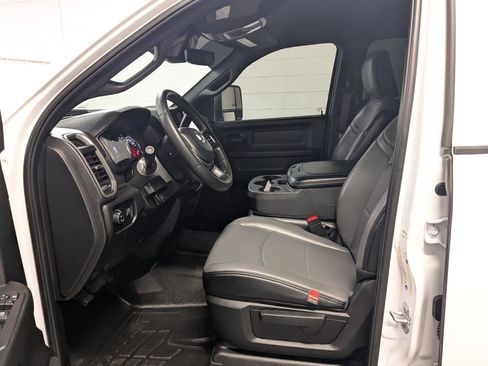 Certified 2026 RAM 3500 Tradesman AWD/4WD image 18
