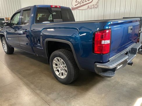 Used 2017 GMC Sierra 1500 SLE w/ SLE Value Package AWD/4WD image 3