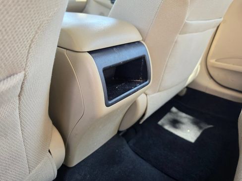 Used 2012 Toyota Camry FWD image 35