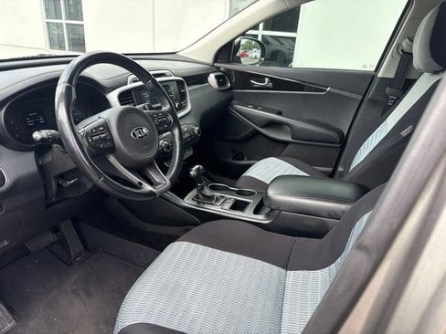 Used 2016 Kia Sorento FWD w/ LX Convenience Package image 7