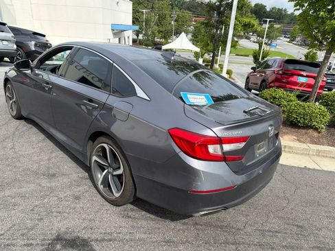 Used 2019 Honda Accord Sport image 9