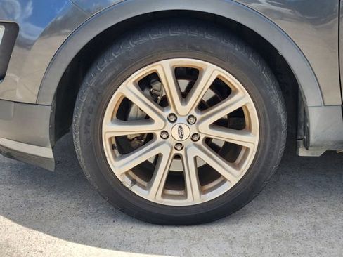 Used 2016 Ford Explorer Limited FWD image 10