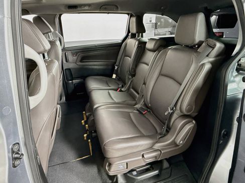 Used 2022 Honda Odyssey EX-L image 12