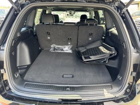 New 2026 Jeep Grand Cherokee Altitude AWD/4WD image 23