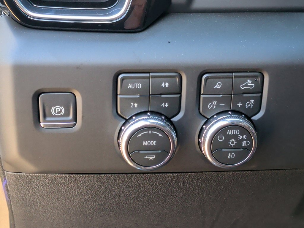 New 2026 GMC Sierra 2500 Denali Ultimate AWD/4WD image 17