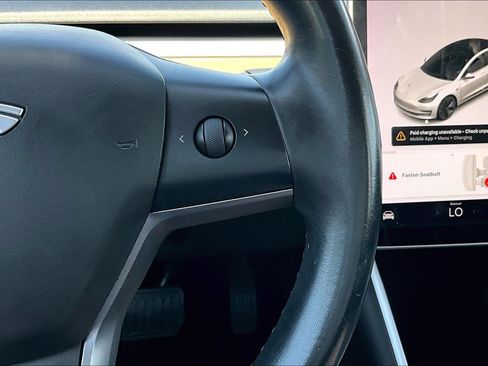 Used 2018 Tesla Model 3 Long Range RWD image 19
