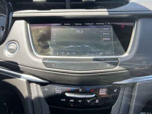 Used 2023 Cadillac XT5 Premium Luxury AWD/4WD image 18