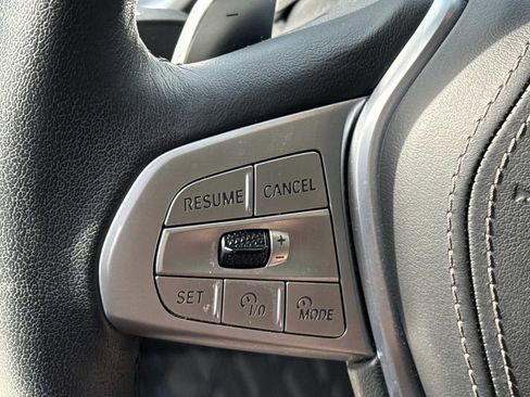 Used 2023 BMW X7 xDrive40i w/ Parking Assistance Package image 25