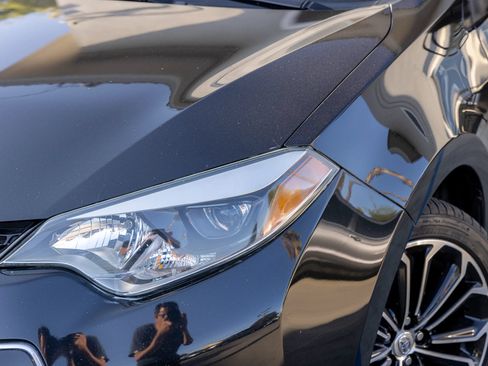 Used 2015 Toyota Corolla S FWD image 8