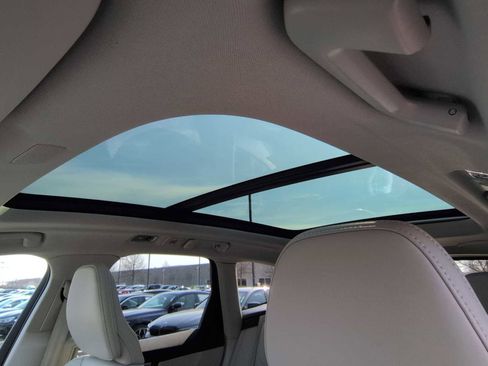 Used 2021 Volvo XC60 T5 Inscription w/ Advanced Package image 19