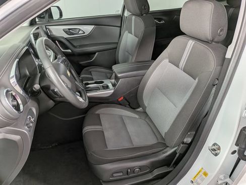 Used 2024 Chevrolet Blazer LT w/ Convenience Package FWD image 12