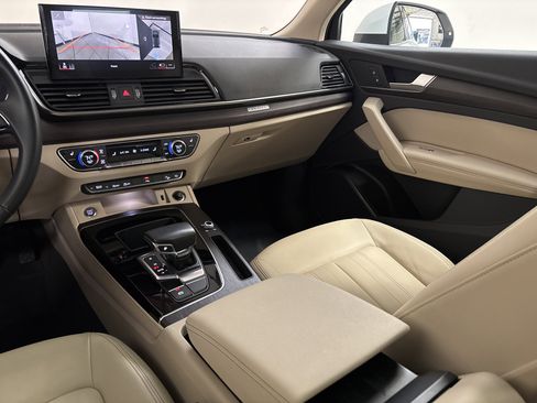 Used 2022 Audi Q5 2.0T Premium Plus image 12