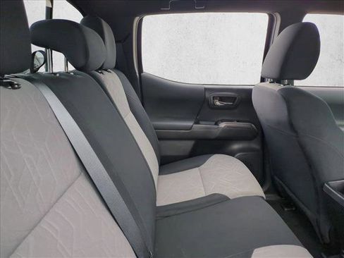 Certified 2023 Toyota Tacoma TRD Sport AWD/4WD image 18