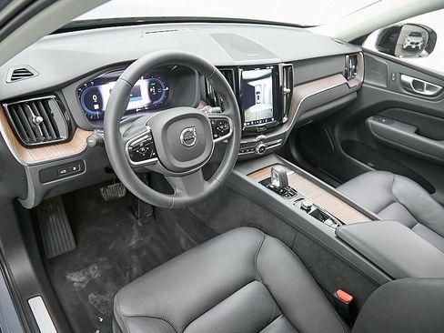 Certified 2023 Volvo XC60 T8 Plus w/ Climate Package image 12