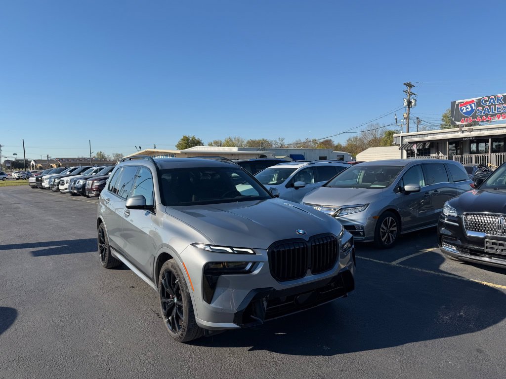Used 2024 BMW X7 xDrive40i w/ Executive Package AWD/4WD image 1
