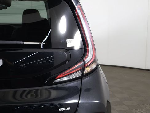 Used 2023 Kia Soul GT-Line w/ GT-Line Technology Package FWD image 17
