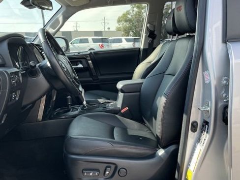 Used 2024 Toyota 4Runner TRD Off-Road Premium image 30