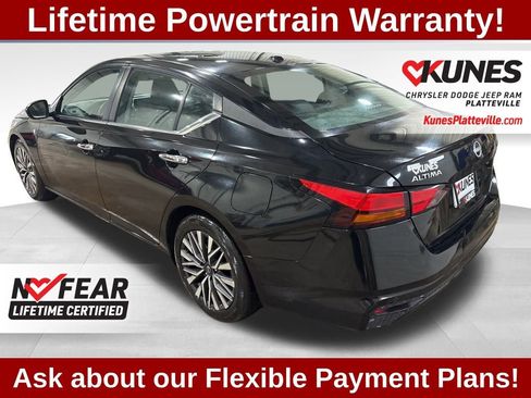 Used 2023 Nissan Altima 2.5 SV image 8