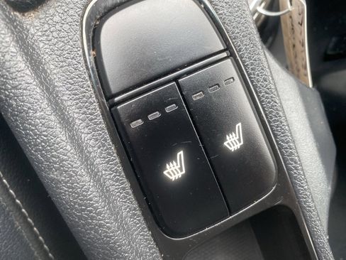 Used 2019 Kia Niro S Touring image 26